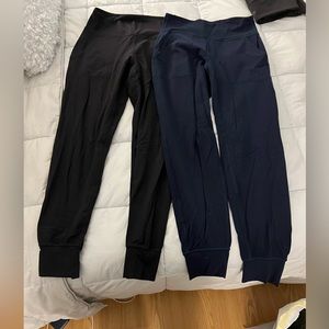 Lululemon Align Joggers - Size 6, black & navy